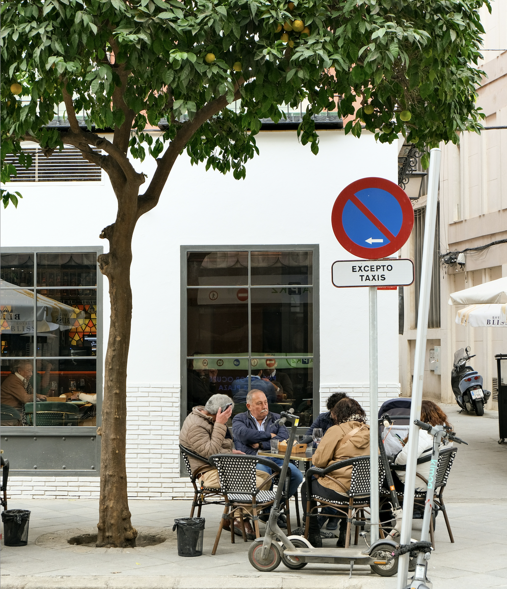 Испанцы используют фразу «No pasa nada» в разговоре, чтобы снять напряжение и показать, что всё в порядке