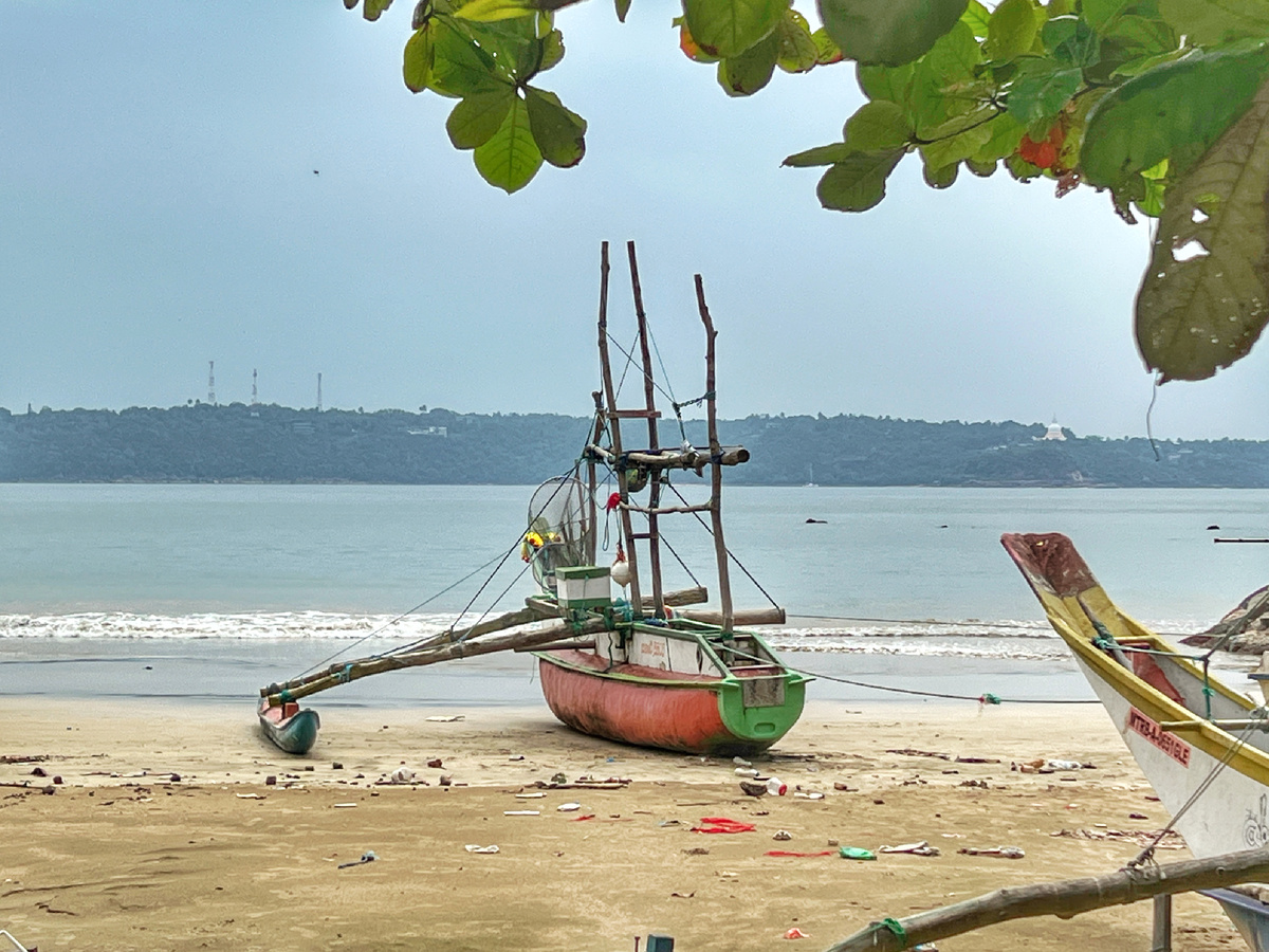 Рыбацкая лодка, Форт Галле, Шри-Ланка. Фото автора 