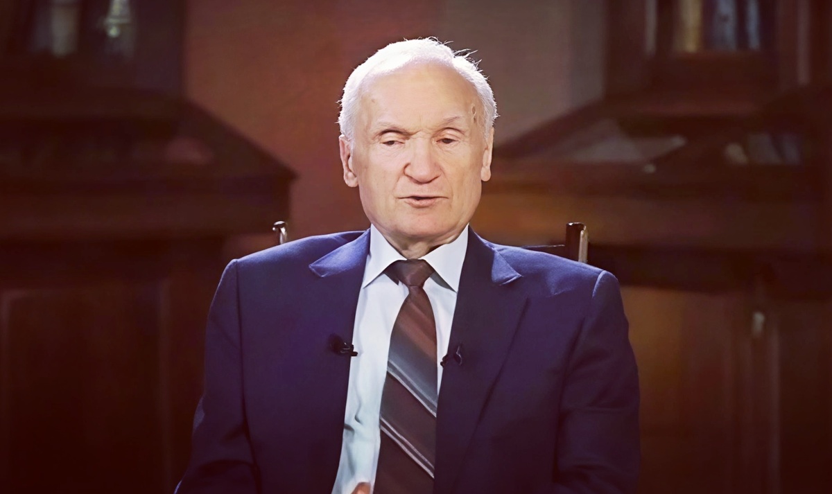 Алексей Ильич Осипов — учёный-богослов, педагог, доктор богословия, заслуженный профессор Московской Духовной Академии и Семинарии, писатель, публицист, проповедник.