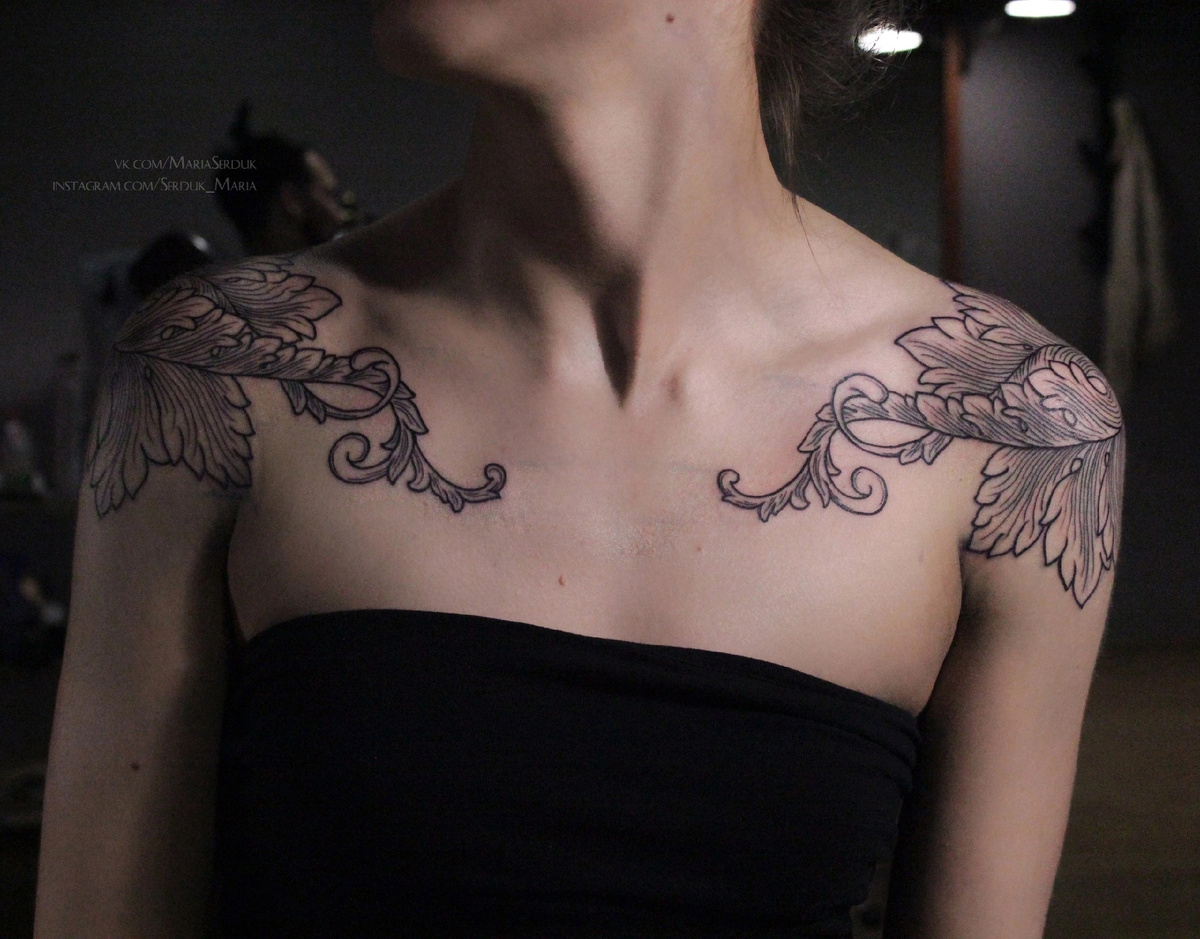 Декоративный узор здесь в первую очередь украшает, подчеркивает красоту изгибов и линий тела. Работа Марии Сердюк, фото из соцсетей студии Wunderkammer.