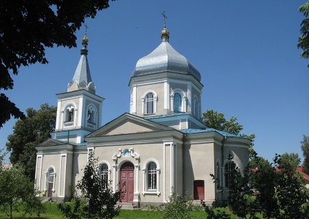     В Хмельницкой области апелляционный суд отказал общине УПЦ в возвращении захваченного рейдерами ПЦУ Свято-Успенского храма