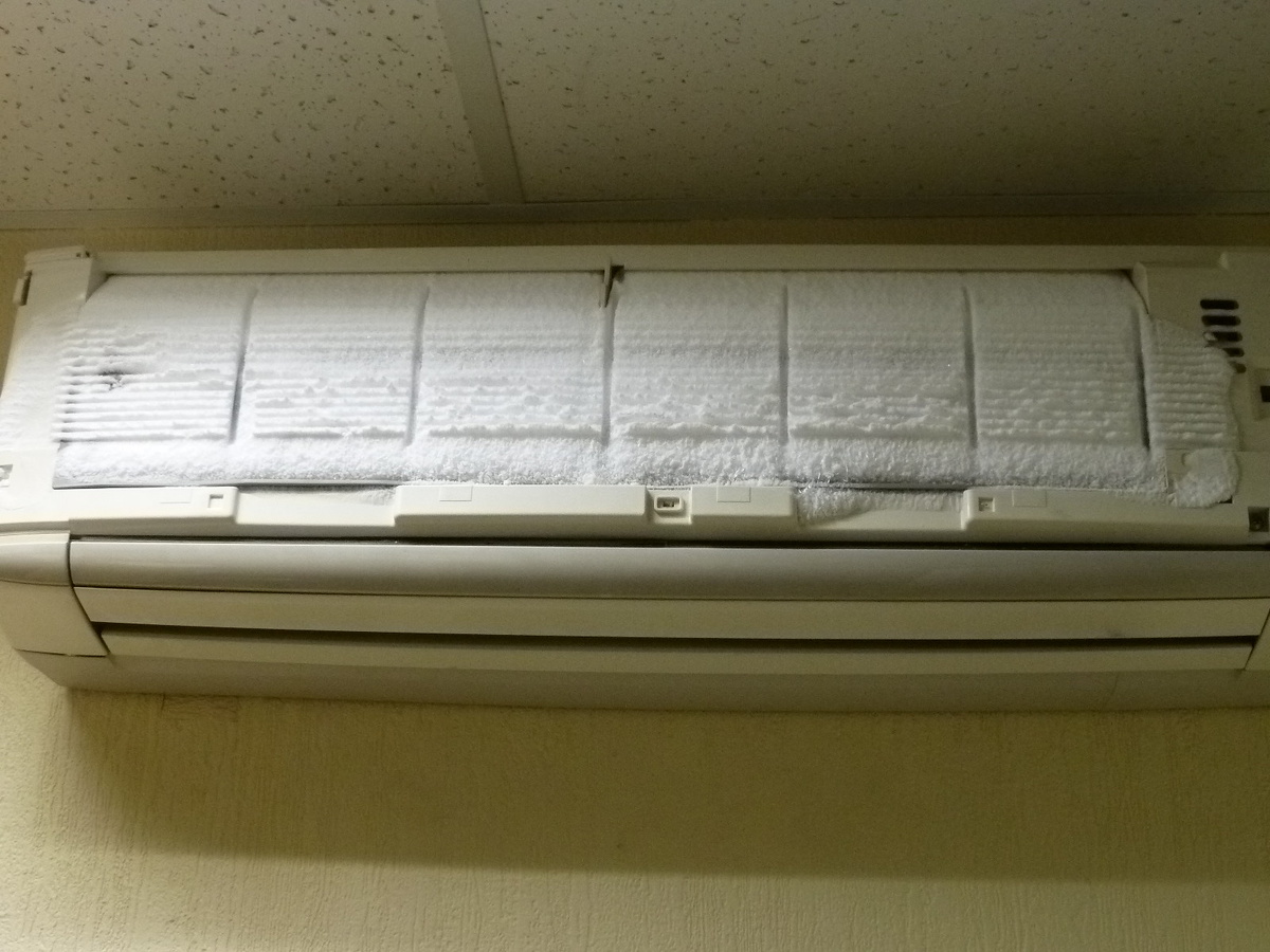 Причины обмерзания внутреннего блока кондиционера | Мастер Холода