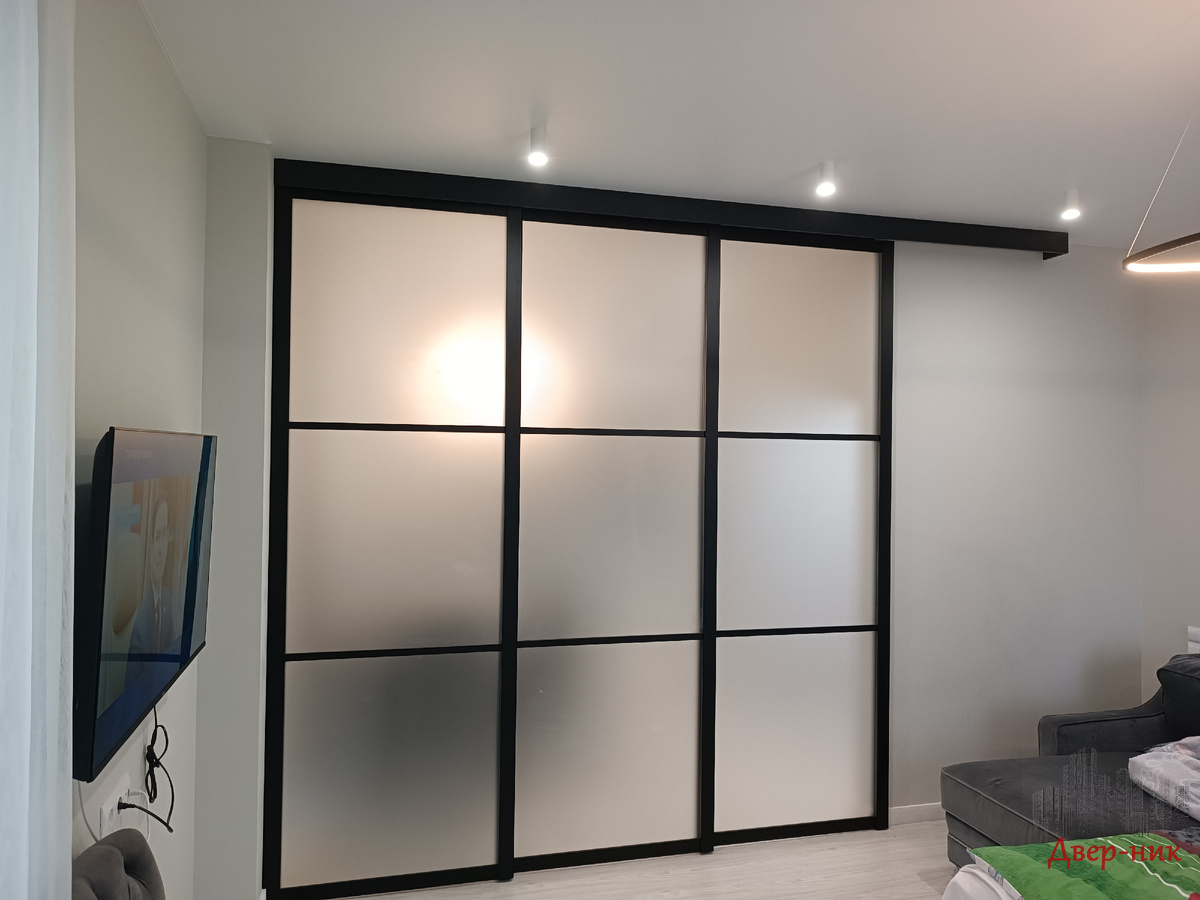 Перегородка подвесная, без нижней направляющей, открывание телескопической (каскадное).