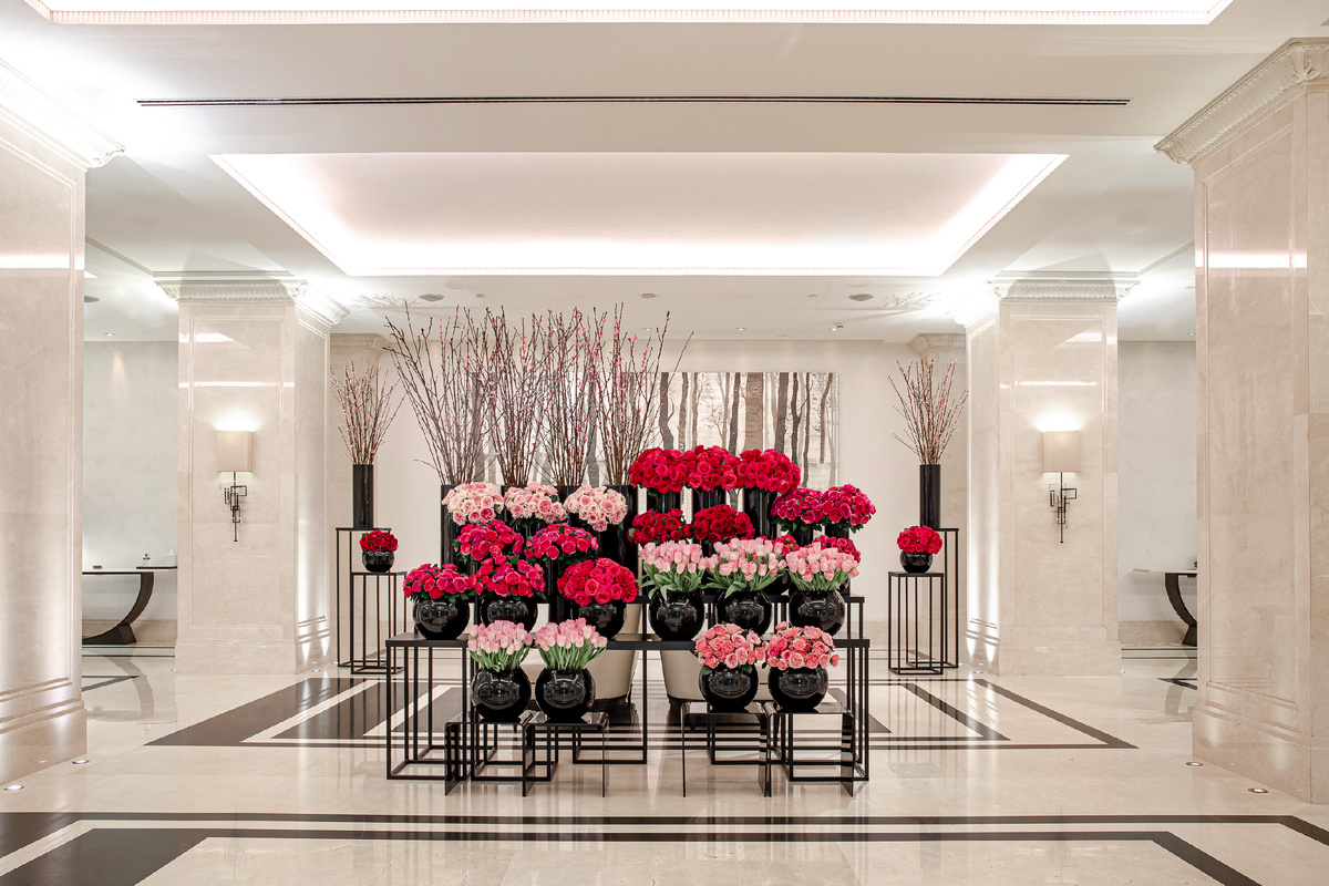 Центральное лобби отеля Four Seasons Moscow