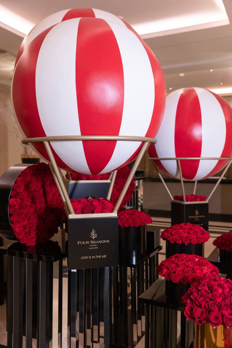 Центральное лобби отеля Four Seasons Moscow