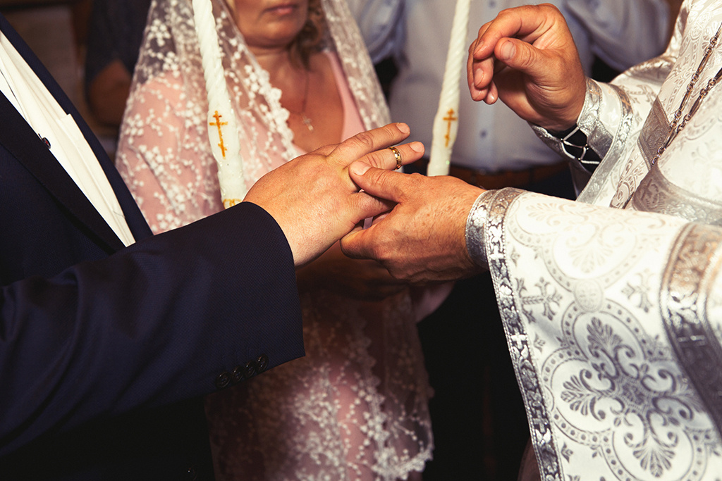 Венчание. Стоит идти на такой шаг или нет?
