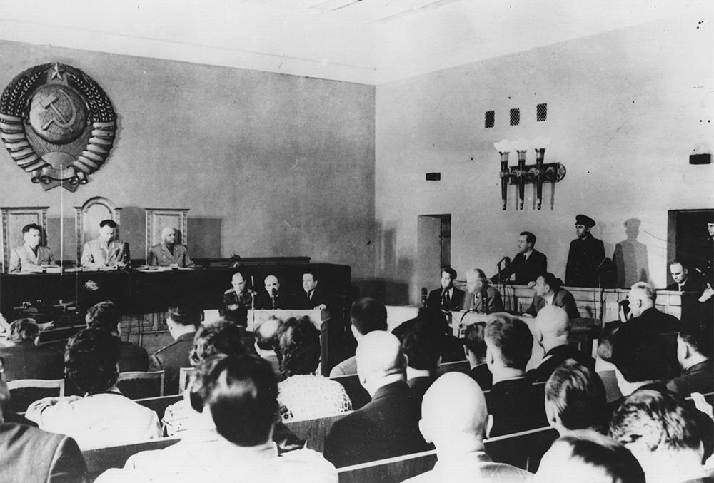 Военный трибунал рассматривает дело о предательстве Олега Пеньковского. 