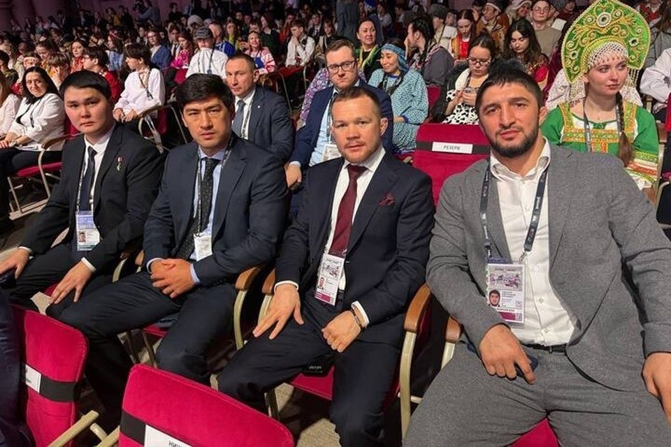    Владимир Путин дал старт Году единства народов России. Фото: соцсети Абдулрашида Садулаева