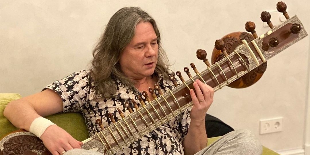 Такая, блин, вечная молодость. Сегодня отмечает свой юбилей Сергей Чиграков.