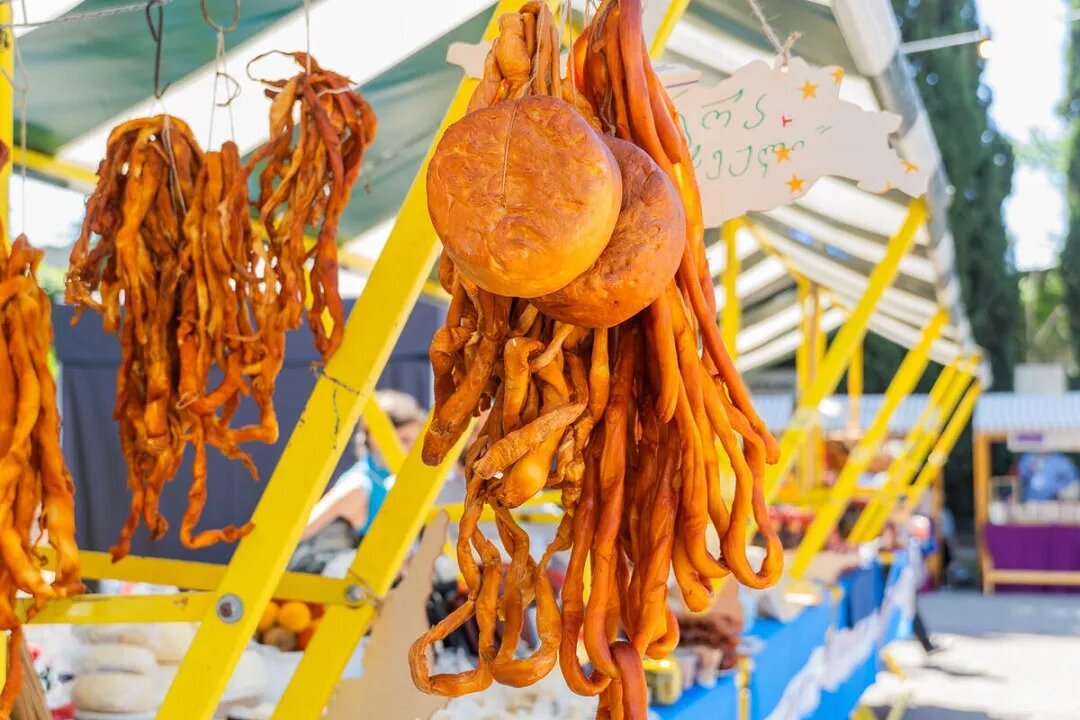    Цветокоррекция оригинального изображения была произведена с использованием ИИ "Ниязов 2.0"