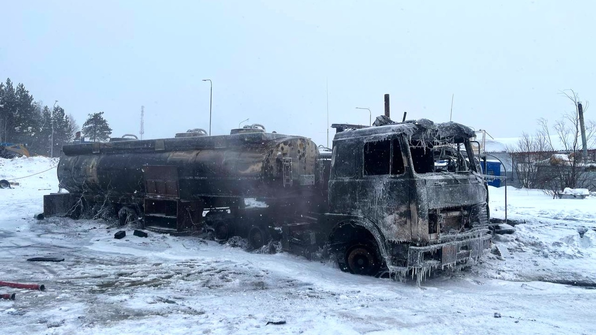    СК возбудил уголовное дело из-за сгоревшего бензовоза в Сургутском районе