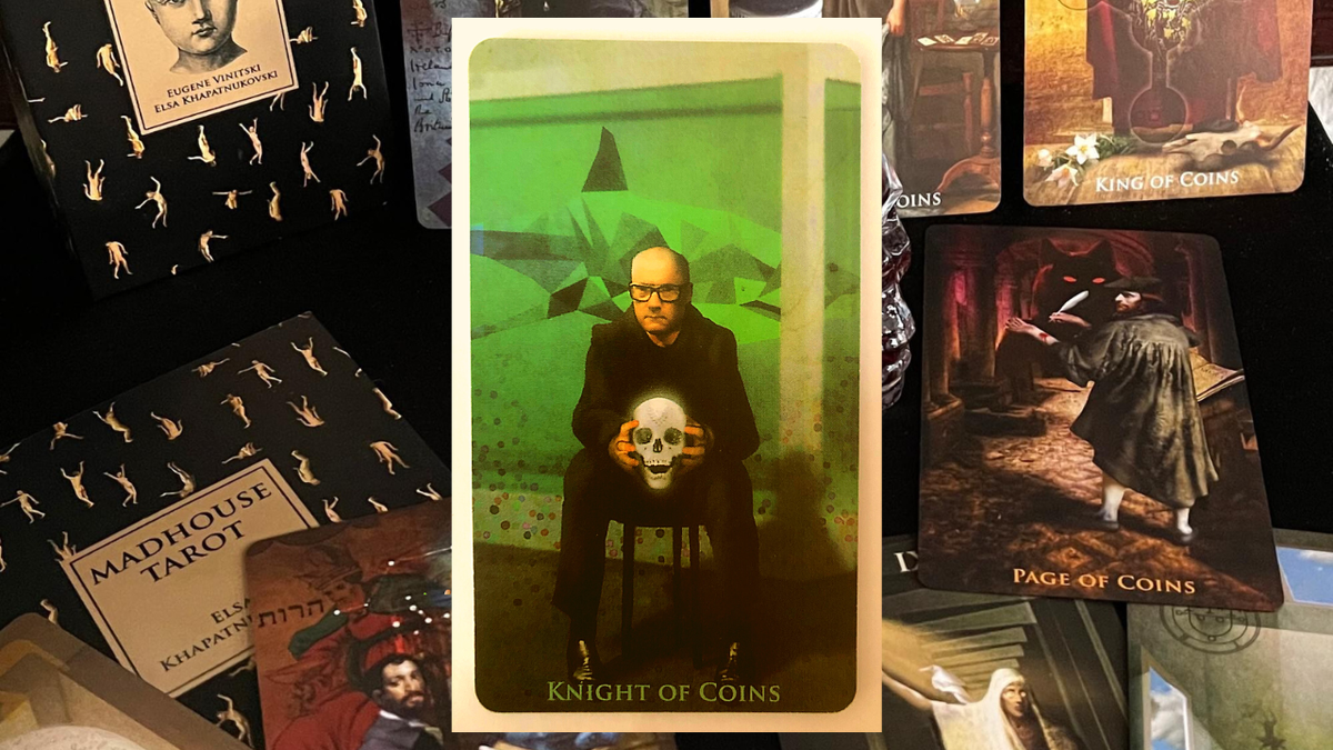 Рыцарь Пентаклей. Photo «Madhouse Tarot» Eugene Vinitski, Elsa Khapatnukovski