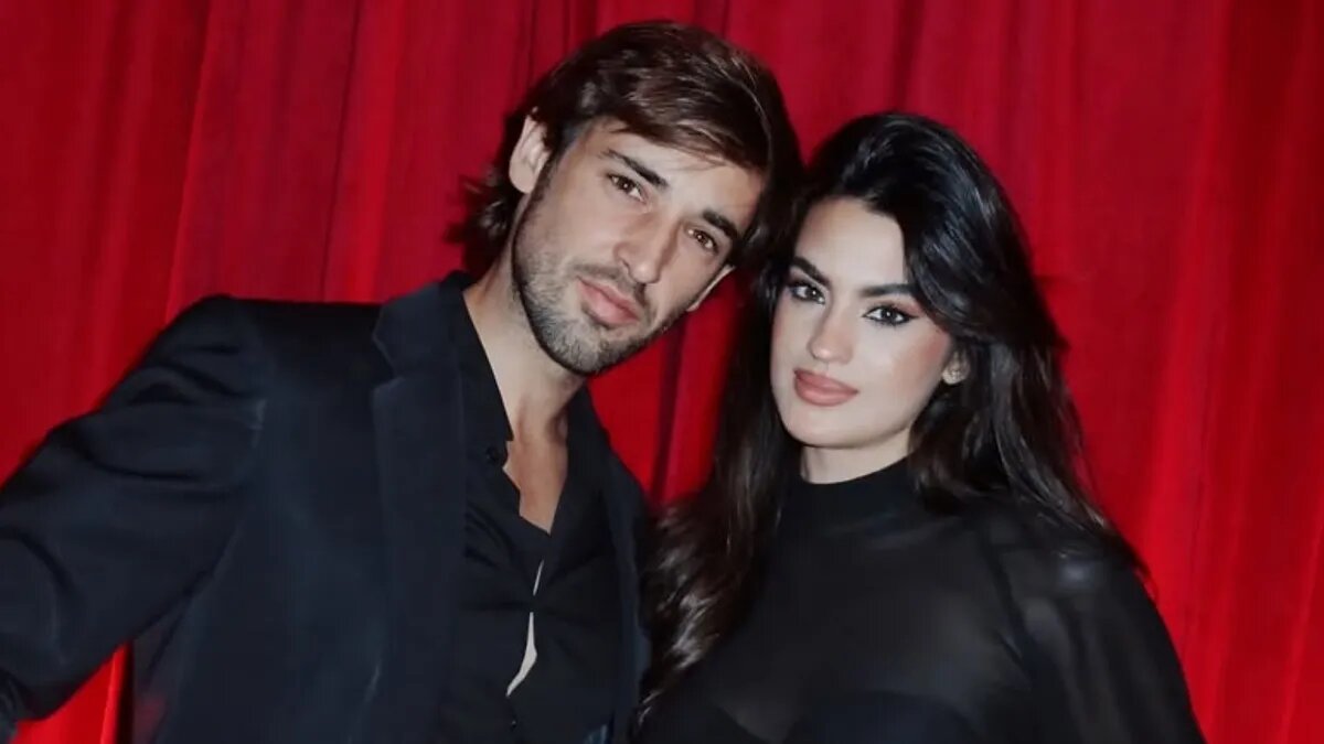    Марта Лозано и Лоренцо Ремохи . Социальные сети (@lorenzoremohi)