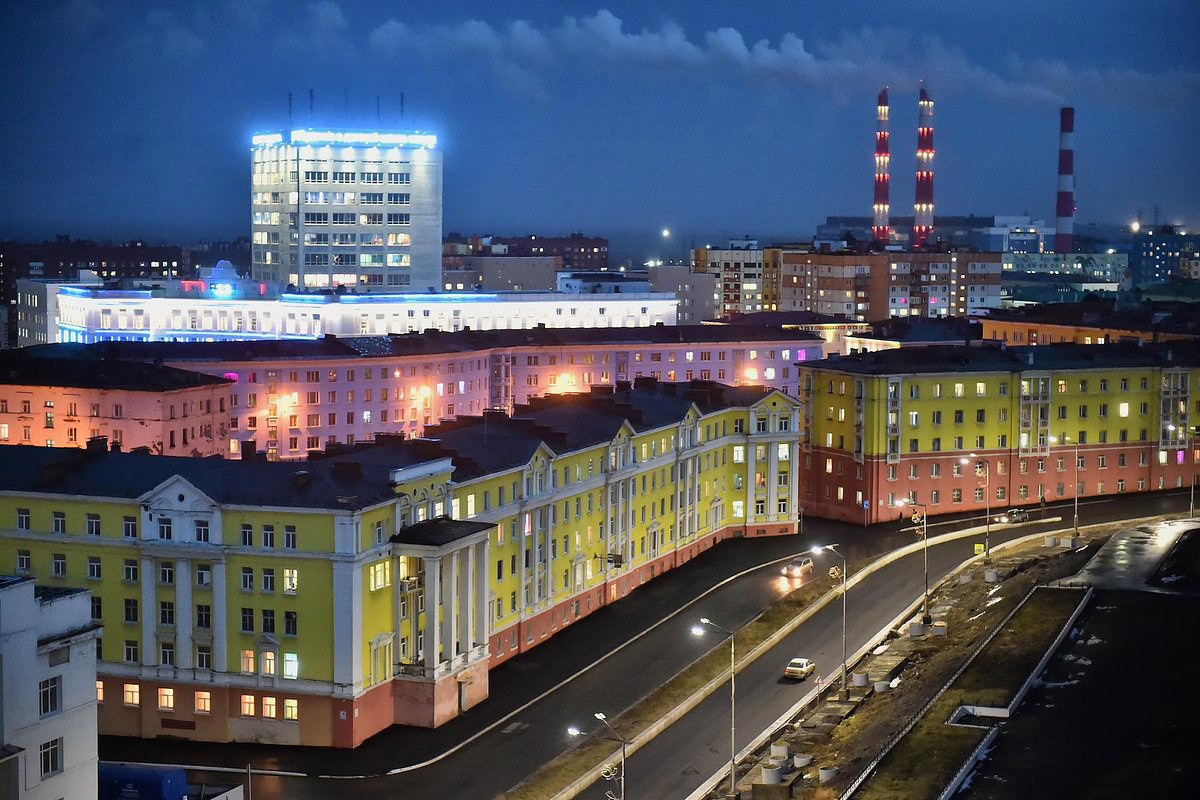 Как металл, вечная мерзлота и человеческая судьба сплелись в северном городе