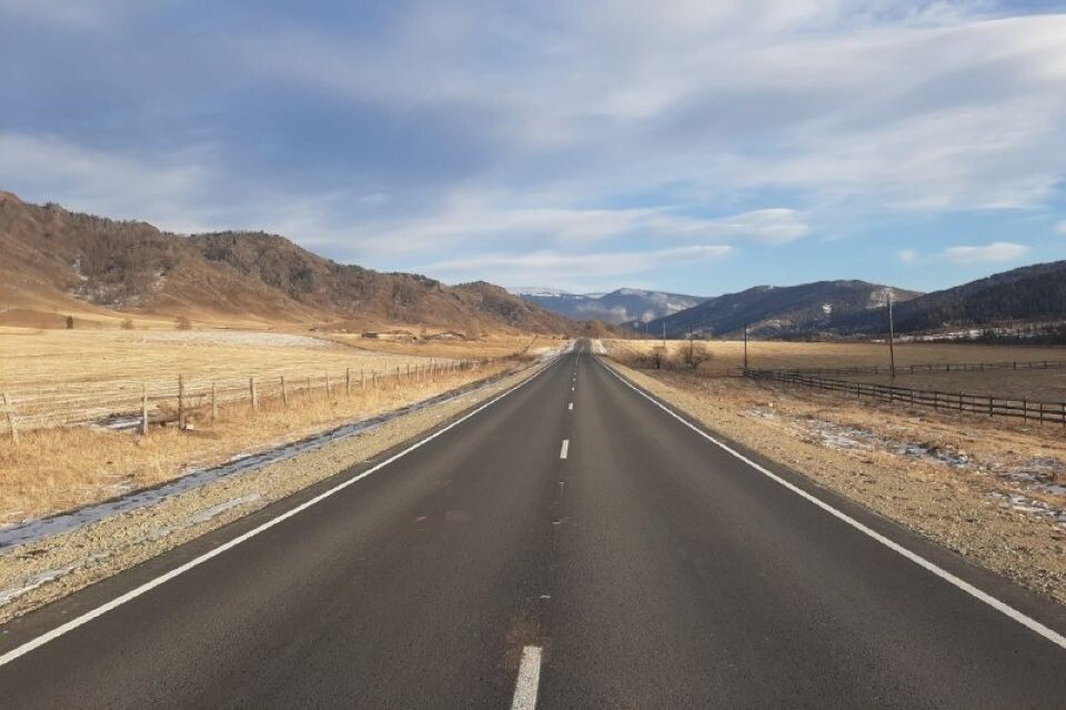    Дорога. Республика Алтай. Источник: Горно-Алтайавтодор