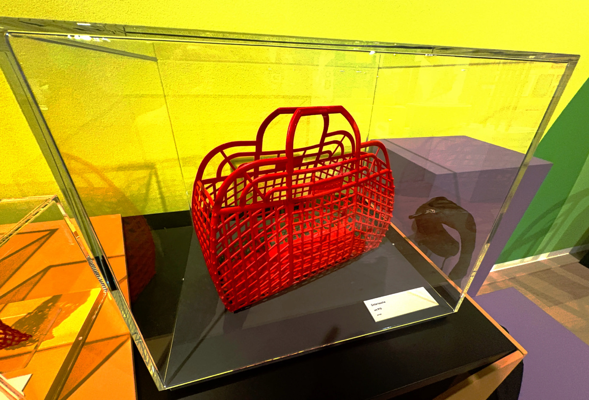 Пластиковая авоська, произведённая в ГДР в 70-е годы. Фото моё.