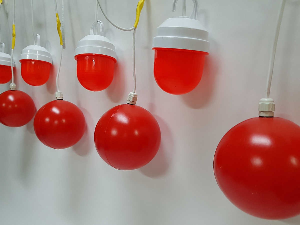 
Сигнальный фонарь ФС 12 и ФС 12.1 ограждения строительных площадок ключевые технические параметры и характеристики.