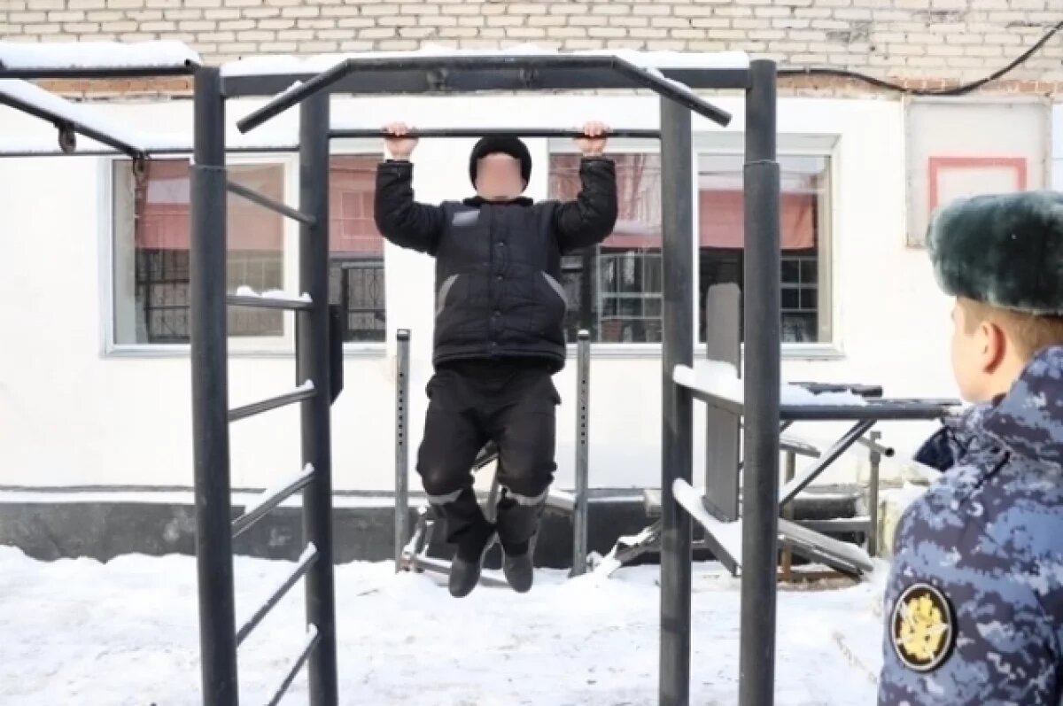    В Челябинской колонии состоялся турнир по подтягиваниям на перекладине