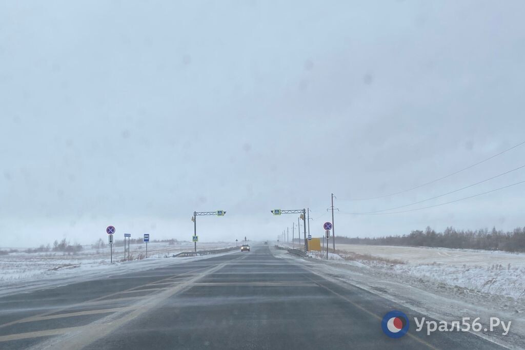    В Оренбурге экс‑замначальника таможни осудили за незаконный пропуск груза через границу