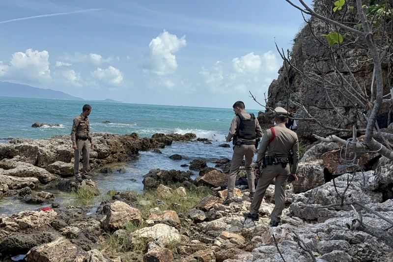 Упал с 30-метровой высоты. 