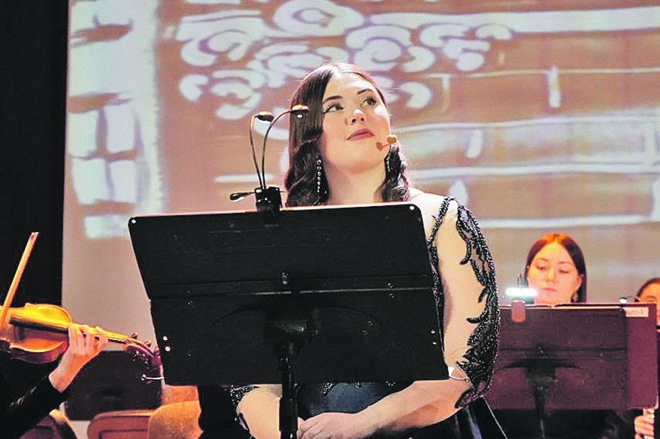    Зрители окунулись в волшебную атмосферу сказки «Снежная королева». Луганская филармония