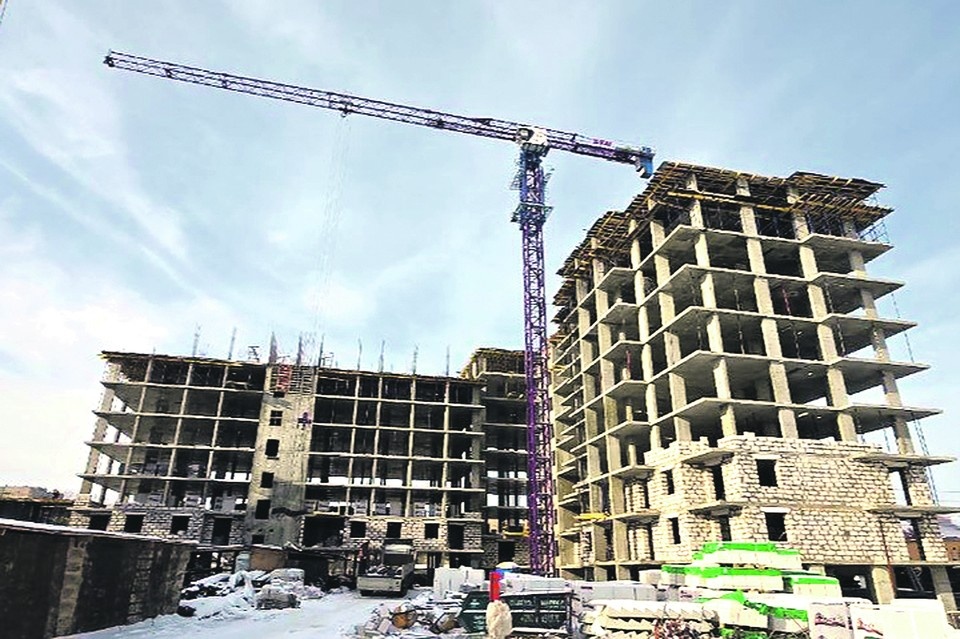   В Луганске возводят новые высотки. Минстрой ЛНР