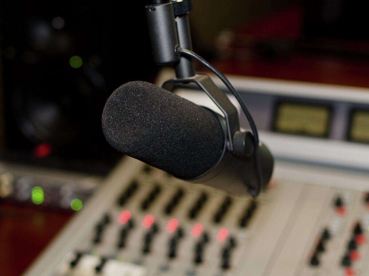    Работа радиостанции | © Fotolia / dmitrimaruta