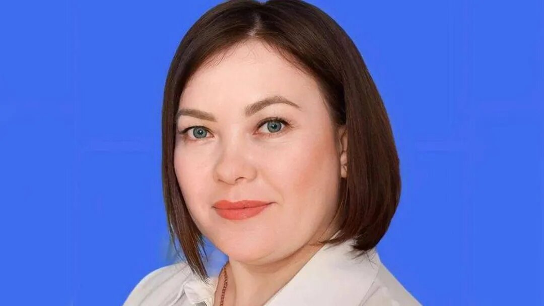    Воспитательницу детсада наградят за то, что она голыми руками остановила нападавшего с ножом