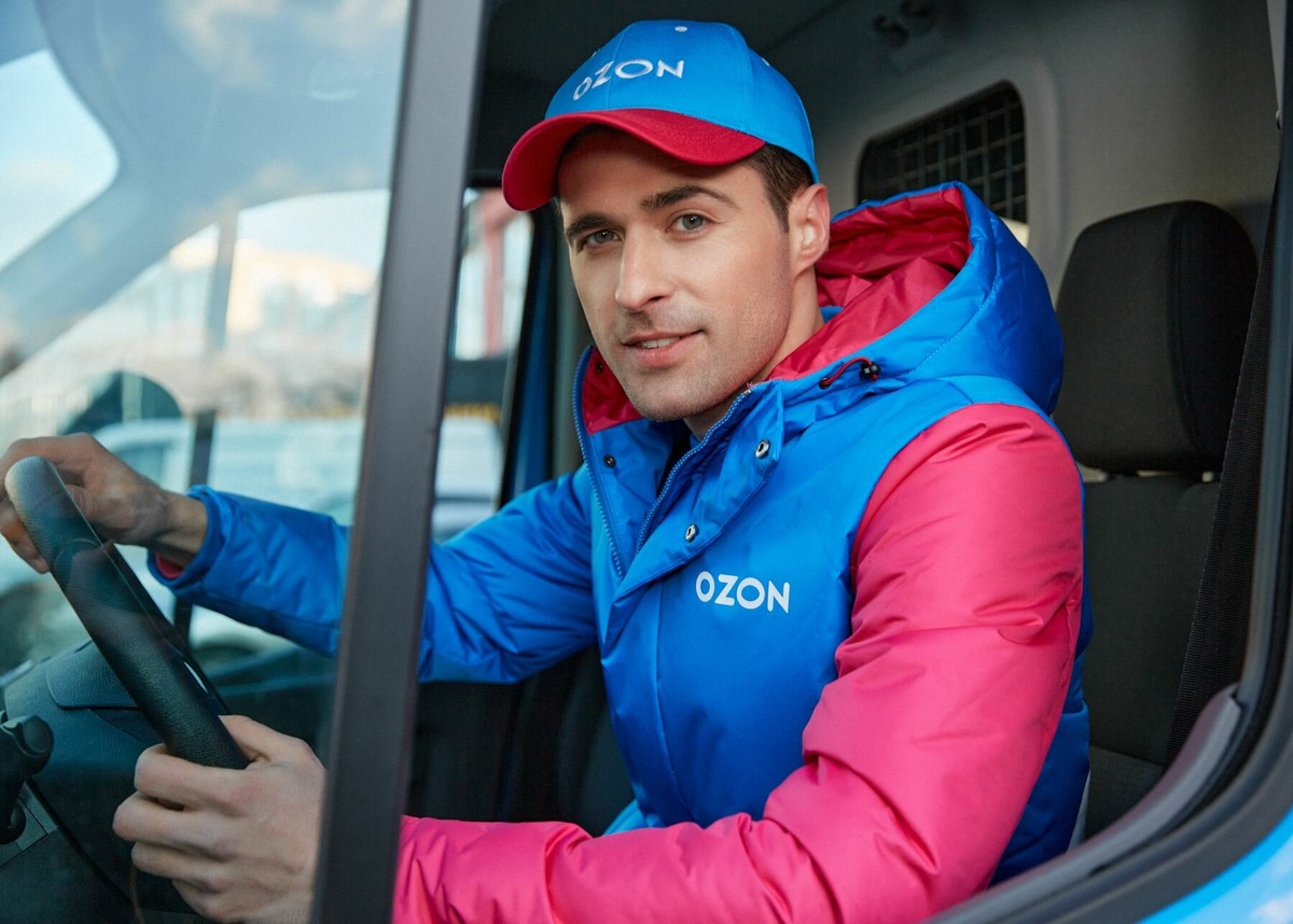 Работа курьером в Ozon