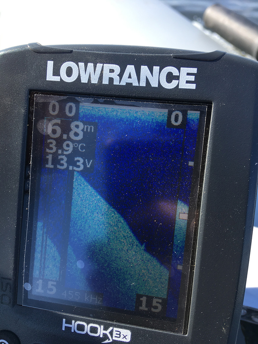 Пример переключения шкалы глубин на яме