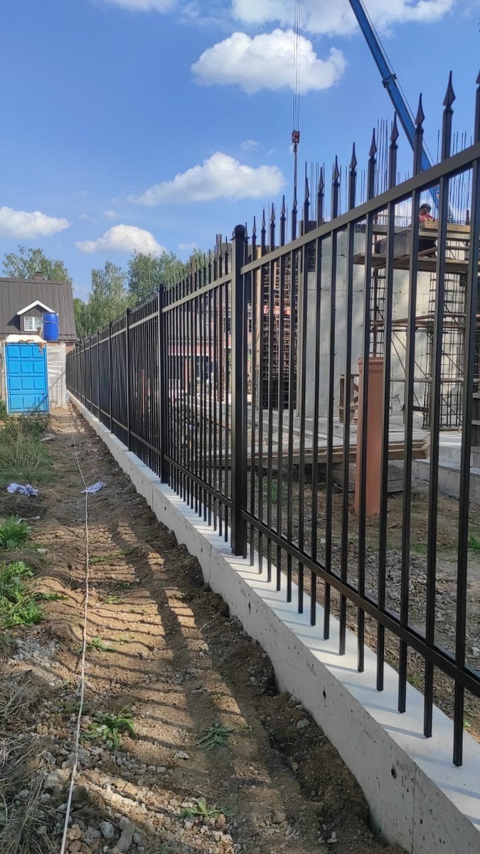 Создать карусельКакую высоту забора лучше всего выбрать?