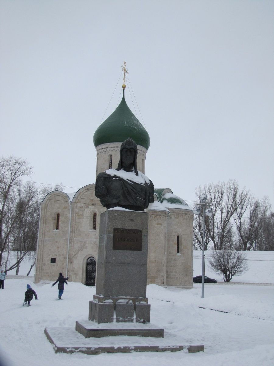 Памятник Александру Невскому