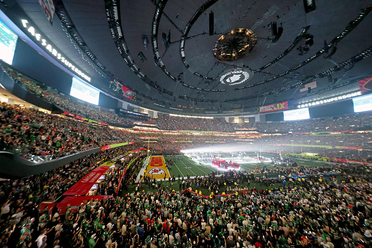 Chris Graythen / Getty Images📷Супербоул проходит ежегодно и привлекает внимание огромной мировой аудитории