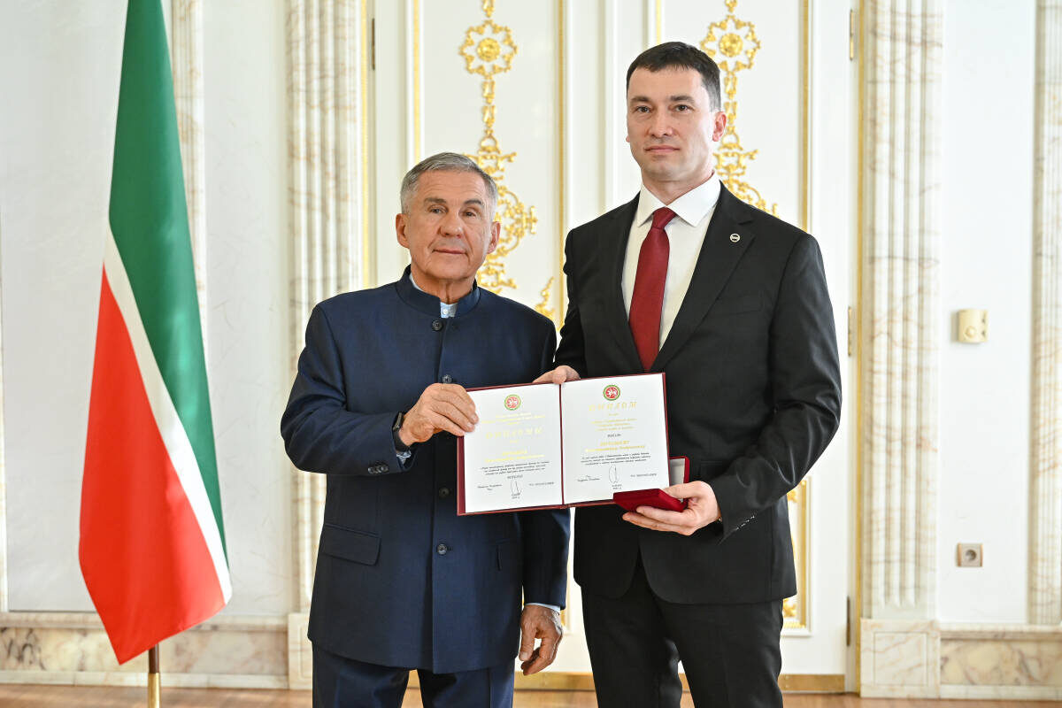 Константин Поташев: «Наш цикл работ был посвящен тому, чтобы компьютер в опытных руках современного исследователя-инженера стал эффективной цифровой лабораторией»Фото: rais.tatarstan.ru