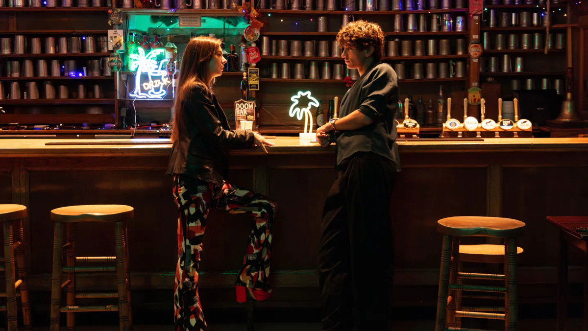 Дженнифер Джеймс и Гэвин Касаленьо / Источник: The Hollywood Reporter