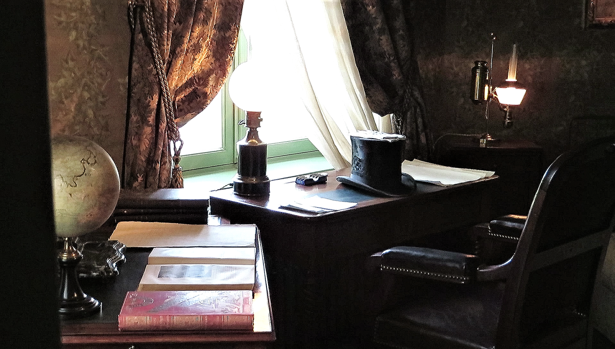 Рабочий стол Верна в его амьенском доме (сегодня музей)