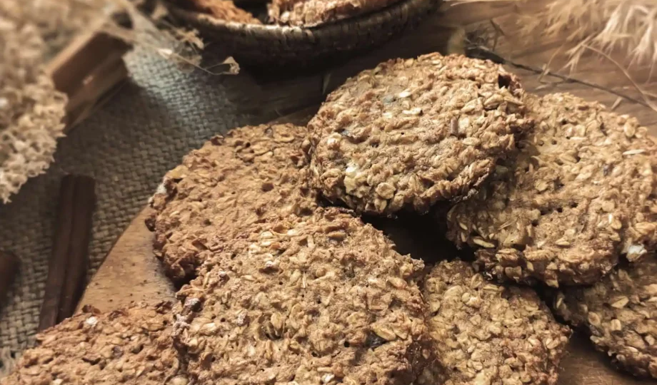 Вкус уютной зимы: Овсяное печенье с яблоками для тихих вечеров