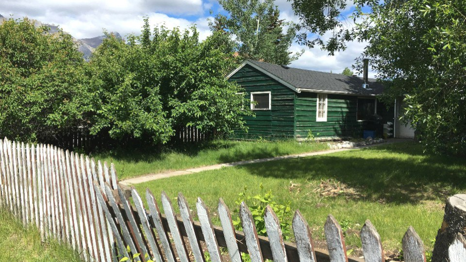 "Межевание земельного участка в 2026 году: как установить границы и не потерять права на собственность"