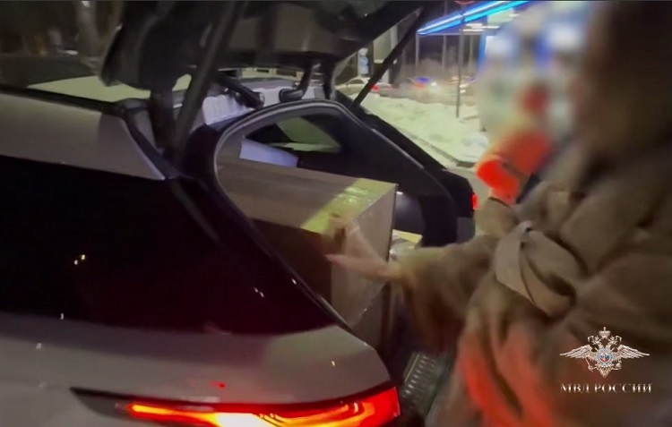    На фото стоп-кадр видеоматериала МВД России Редактор