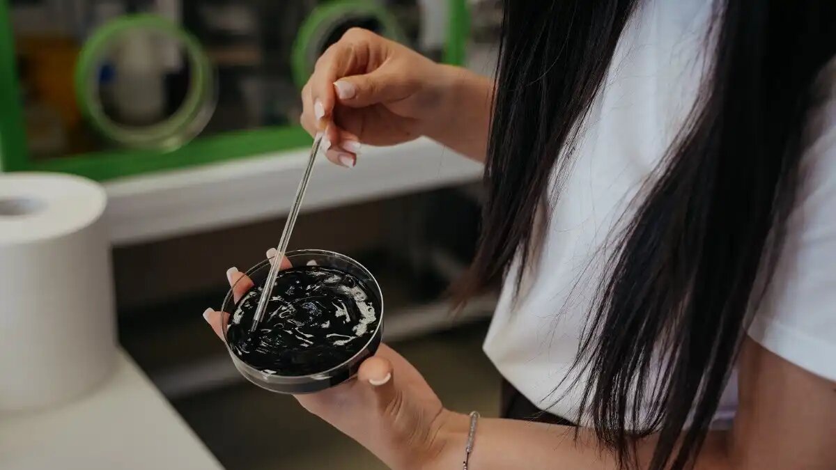 Фото: nstu.ru / Виктор Гуськов
Ученые НГТУ НЭТИ разработали технологию производства органического удобрения пролонгированного действия