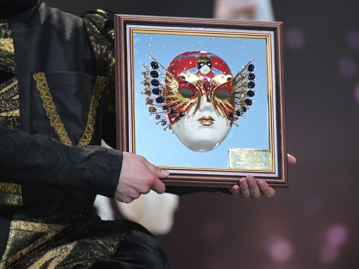    Награда "Золотая маска" на церемонии вручения ХХХ Российской национальной театральной премии "Золотая Маска" в Государственном академическом театре имени Евгения Вахтангова в Москве | © РИА Новости / Алексей Никольский