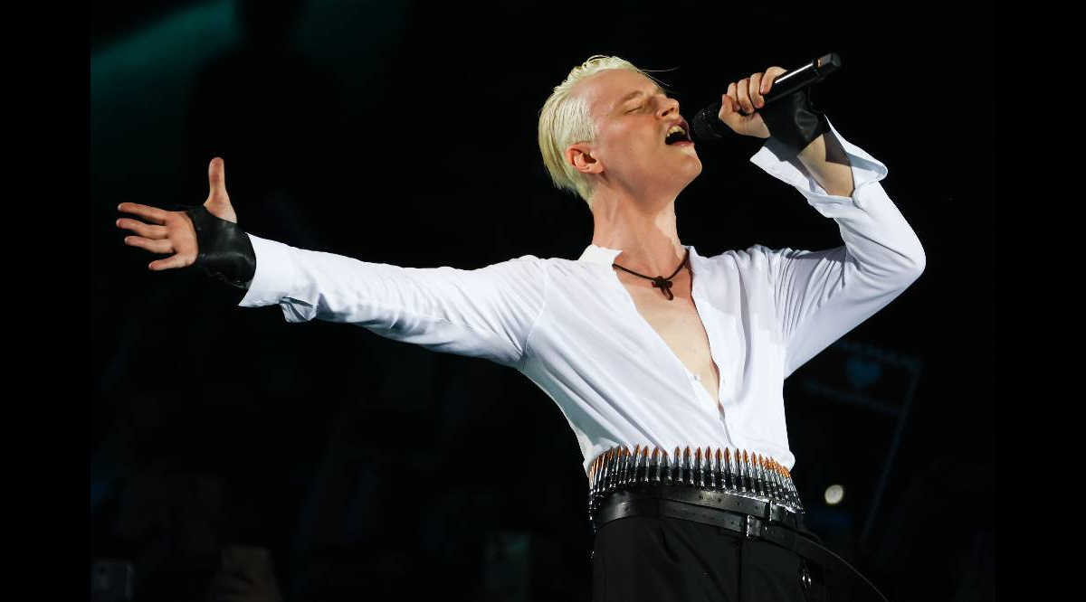 Фото из открытых источников. Шаман на концерте