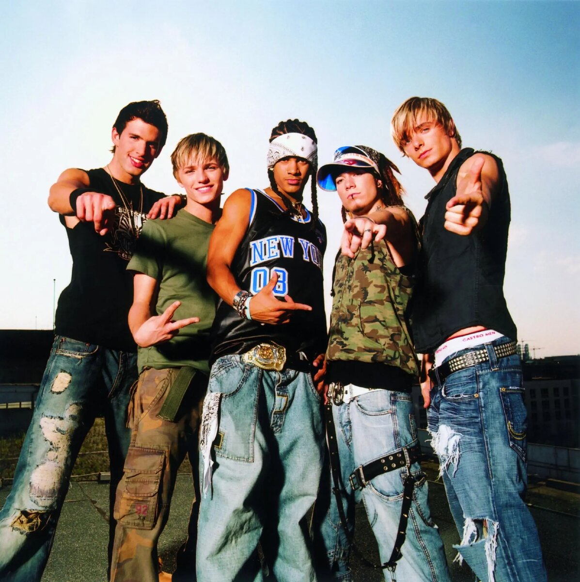 Тарик Джей Канн, Ричард Стринджини, Майкл Джонсон, Иззи Галлегос, Кристофер Уотрин.