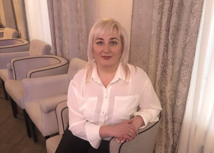 Соседи по этажу привыкли выставлять мусор к дверям женщины – пришлось вежливо отнести пакет обратно