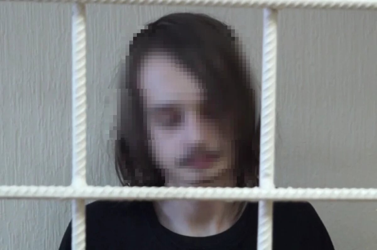    Местный житель открыл окно, выставил пневматическую винтовку и начал стрелять.