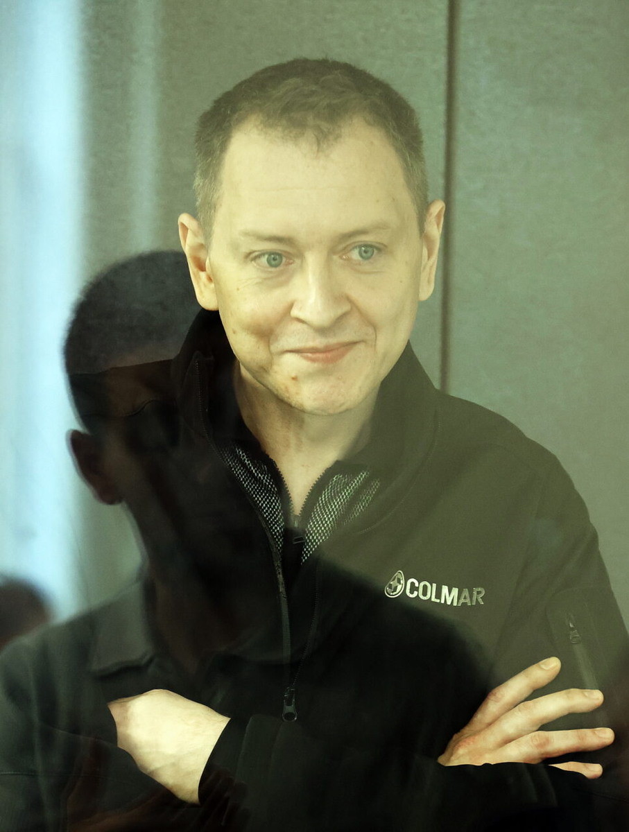 Алексей Меркушкин не желает сидеть сложа руки?! Он жаждет работать и исправляться? Фото: Столица С
