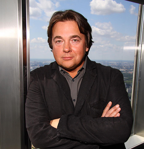 Константин Эрнст. Источник изображения: сайт starhit.ru