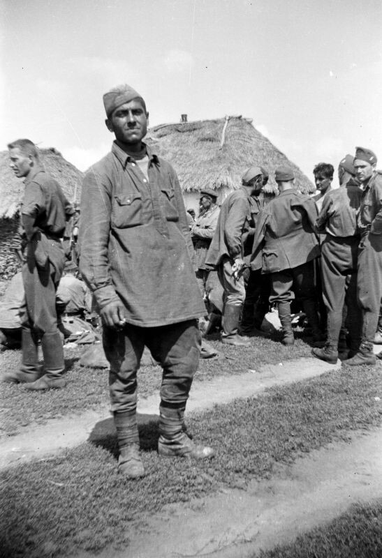 Советский военнопленный в селе Ивановка Хохольского района Воронежской области