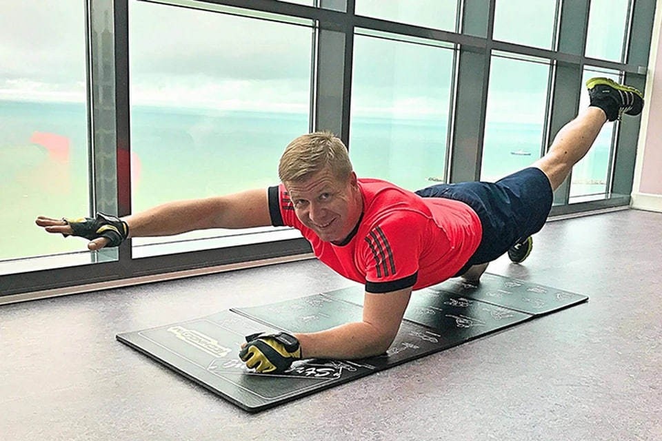    Тренер Брабечан: планка и прогулки помогут убрать жир с талии Дмитрий СМИРНОВ