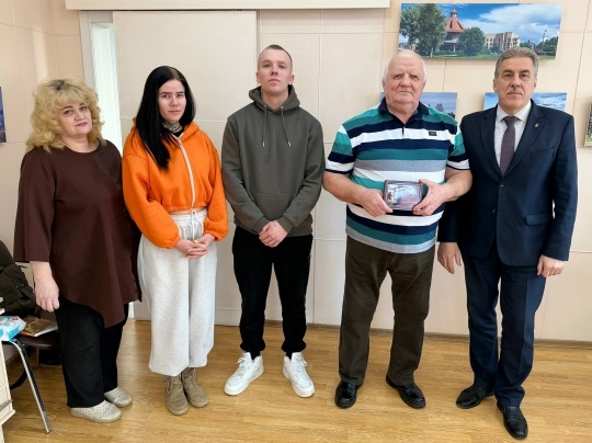 Листайте вправо, чтобы увидеть больше изображений